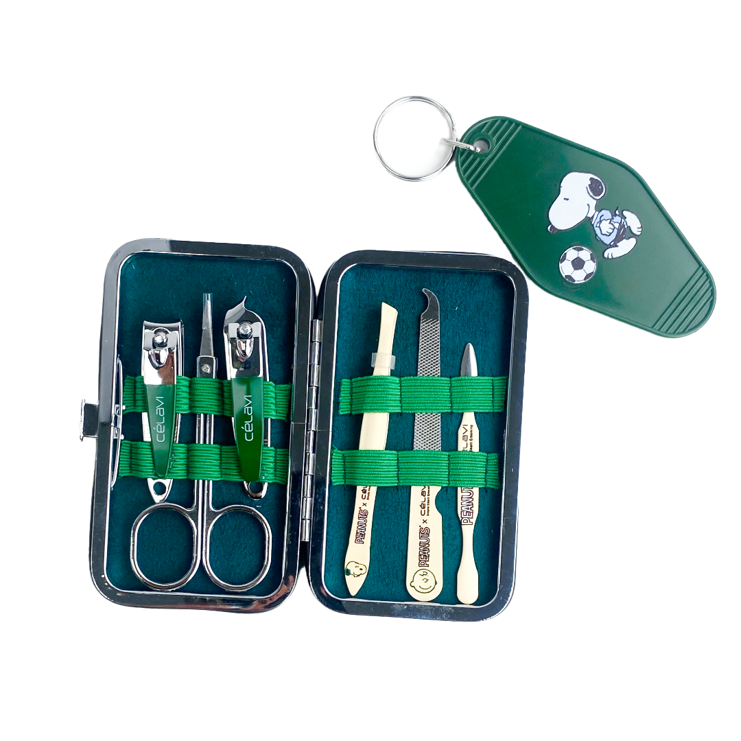 PEANUTS 7 PIECE GROOMING TOOL KIT + KEYCHAIN