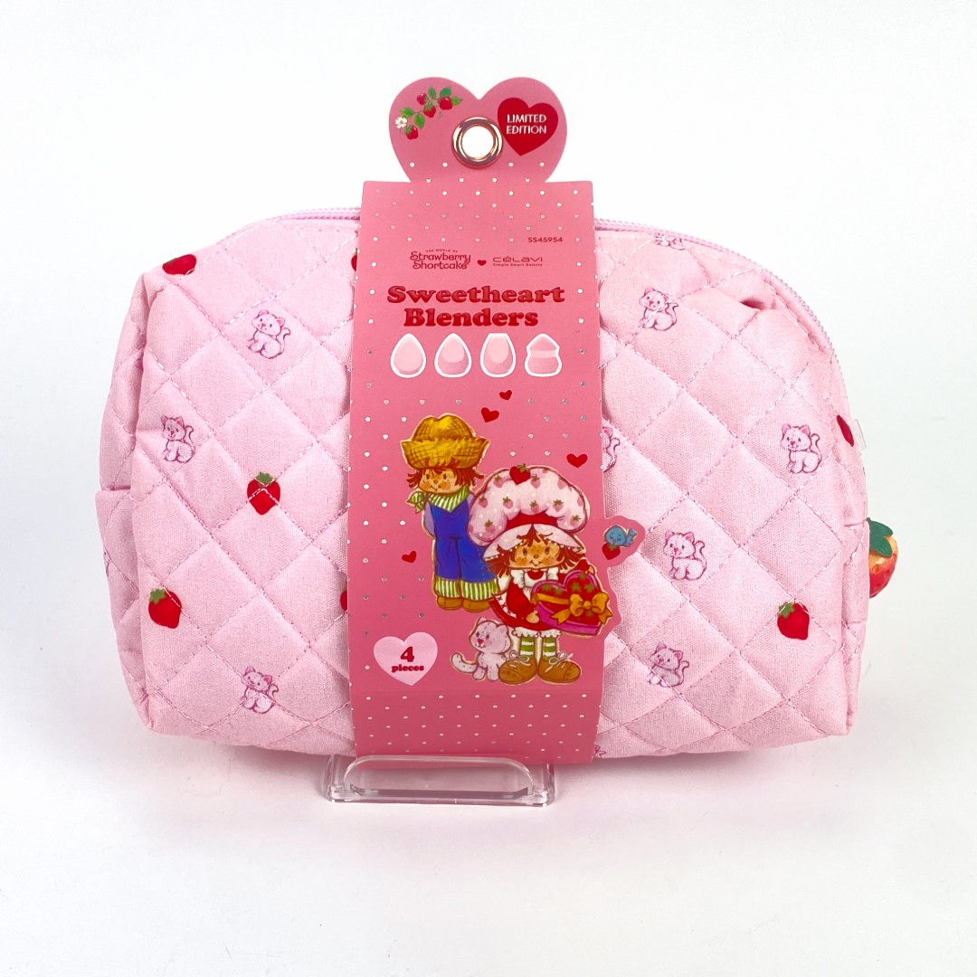 STRAWBERRY SHORTCAKE BAG AND BLENDERS