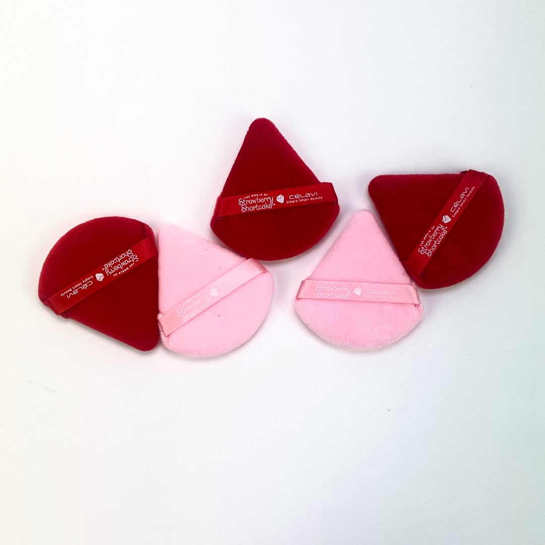 #SS46347H - Strawberry Shortcake Holiday 5 Piece Powder Puff Set