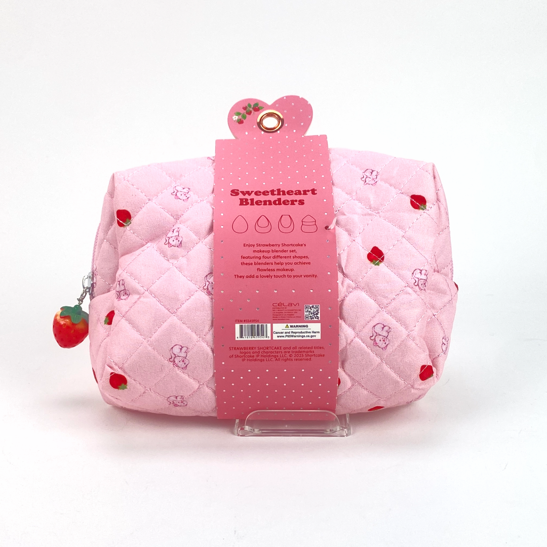STRAWBERRY SHORTCAKE BAG AND BLENDERS