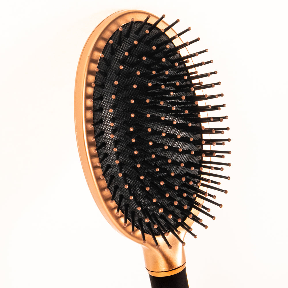 
                
                    Load image into Gallery viewer, Bronze Gold Oval Brush freeshipping - Celavi Beauty &amp;amp; Cosmetics
                
            
